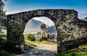 Rotes Tor in Spitz, © Robert Herbst